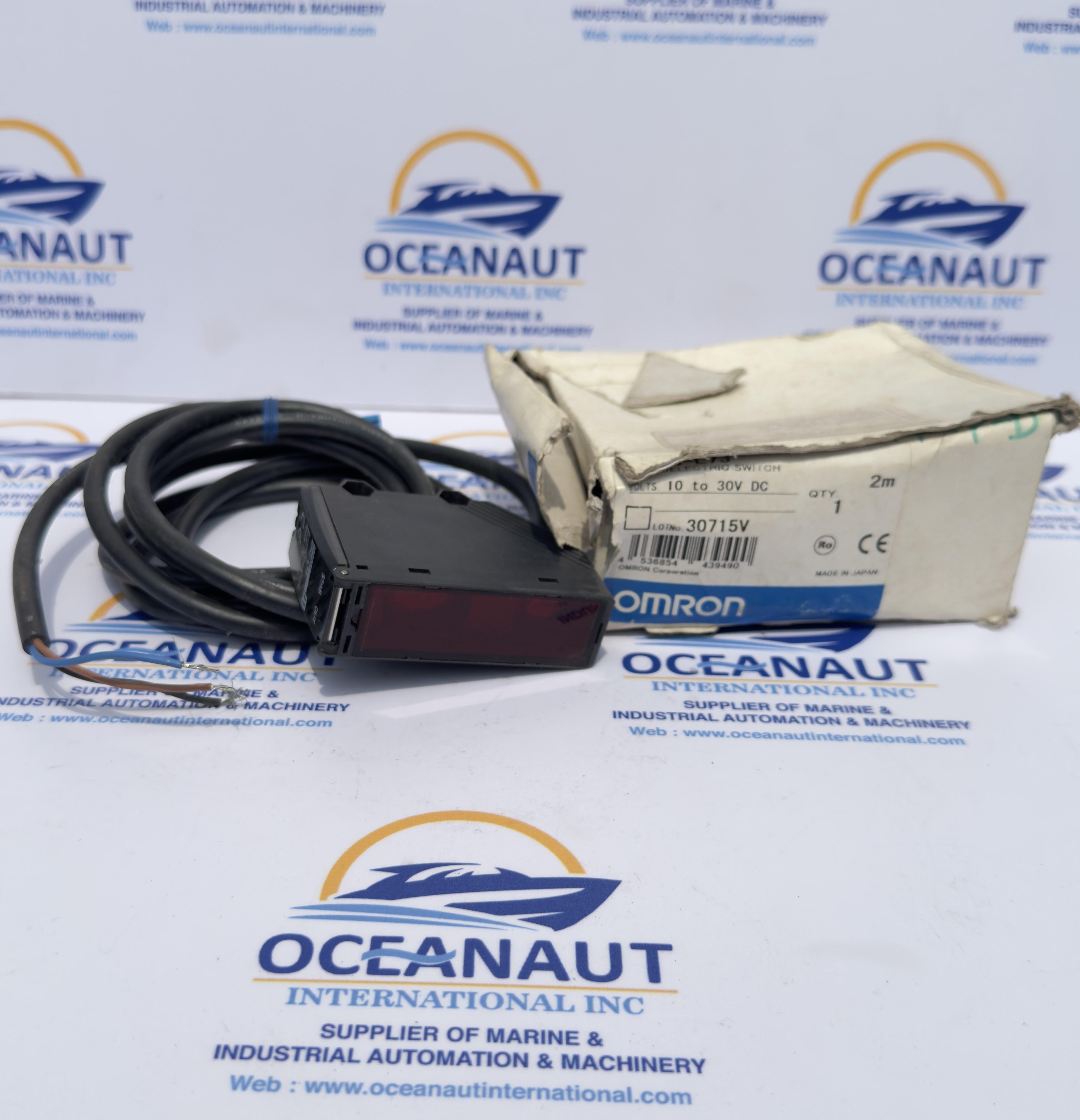 OMRON E3G-L73 10-30VDC Photoelectric Switch SENSOR 